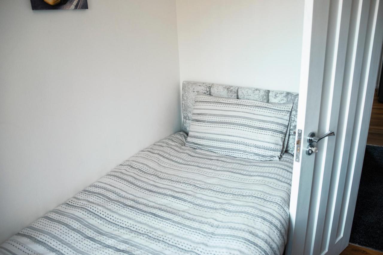 Cosy Home Near Nec, Bhx Bullring & Solihull برمنغهام المظهر الخارجي الصورة