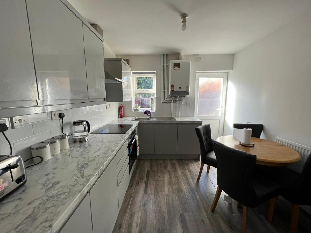 Cosy Home Near Nec, Bhx Bullring & Solihull برمنغهام المظهر الخارجي الصورة